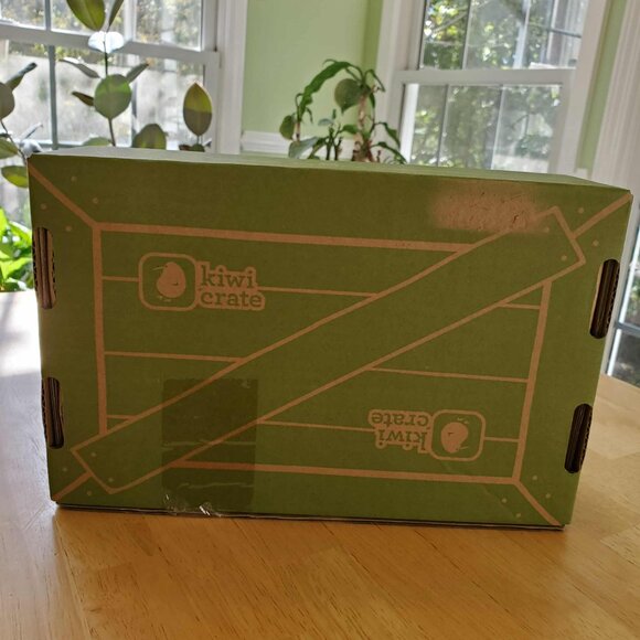 New Kiwi Crate Mechanical Sweeper - Picture 5 of 5